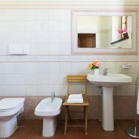 Villa La Panoramica 8, Emma