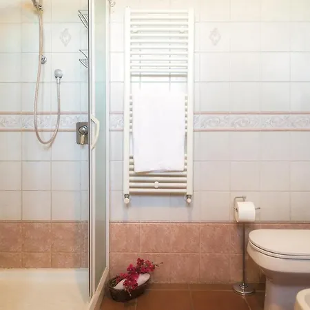 Villa La Panoramica 8, Emma Papiano