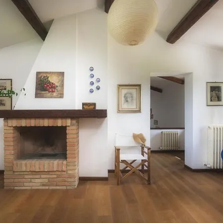 La Panoramica 8, Emma Papiano