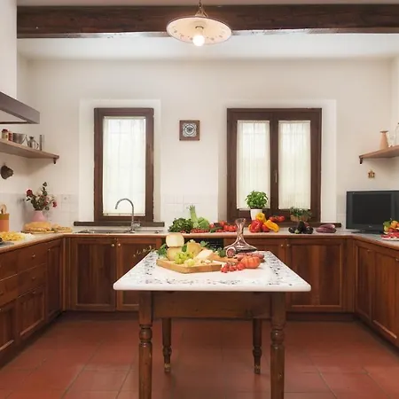 La Panoramica 8, Emma ヴィラ *