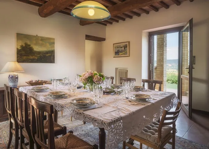 La Panoramica 8, Emma فيلة